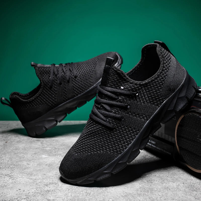 Men's shoes Four Seasons new plus size Flying weaving Lightweight Breathable Casual Sports Shoes Soft Sole Outdoor Running Shoes