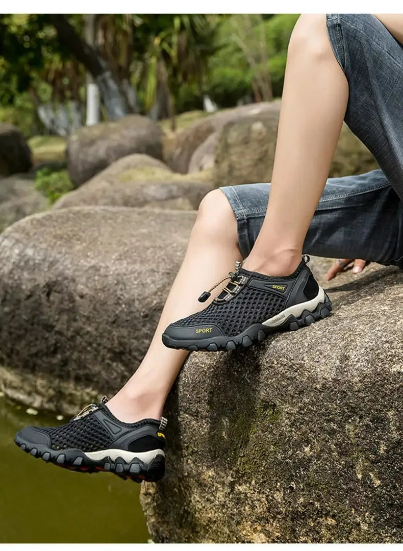 Wading Barefoot Sneakers Breathable Sneakers Men Shoes Fashion Shoes For Men Climbing Hiking Shoes Men Outdoor Beach
