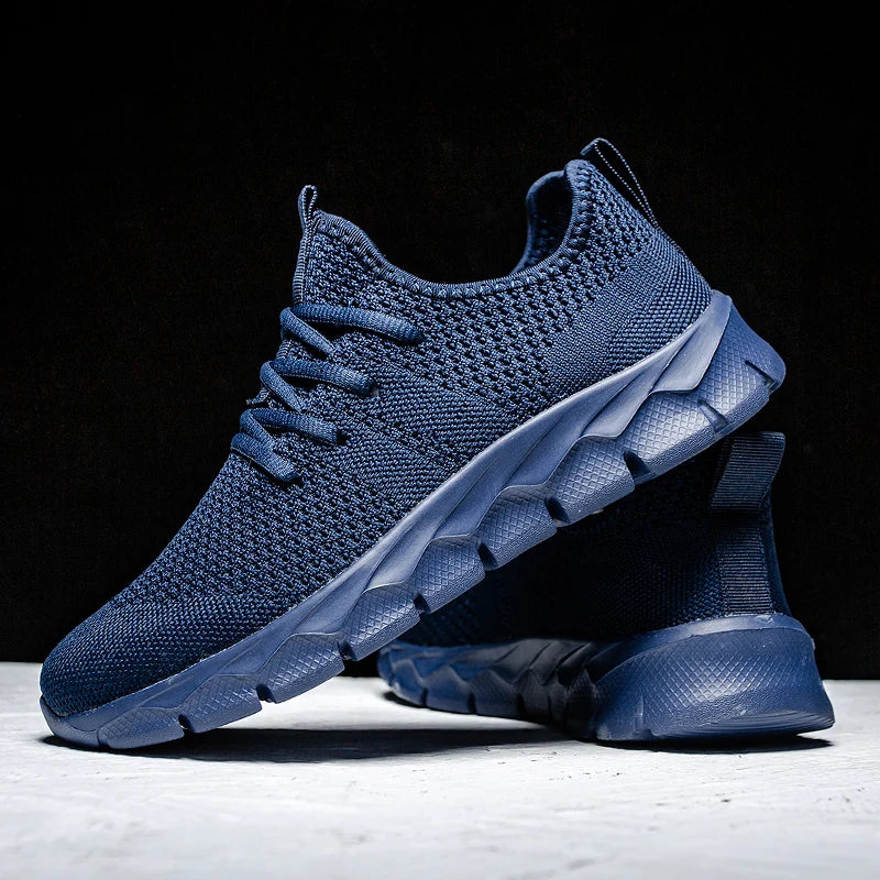 Men's shoes Four Seasons new plus size Flying weaving Lightweight Breathable Casual Sports Shoes Soft Sole Outdoor Running Shoes