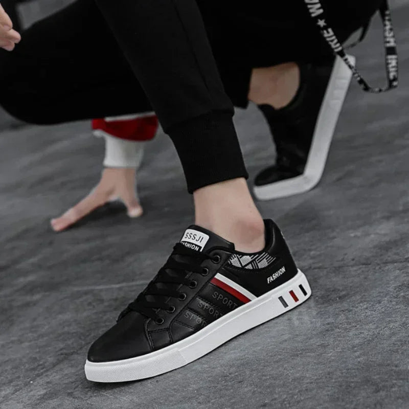Men Casual Sports Shoes Anti Slip Wear-Resistant Breathable Cushioning Color Blocking Design Versatile Casual Sports Shoes