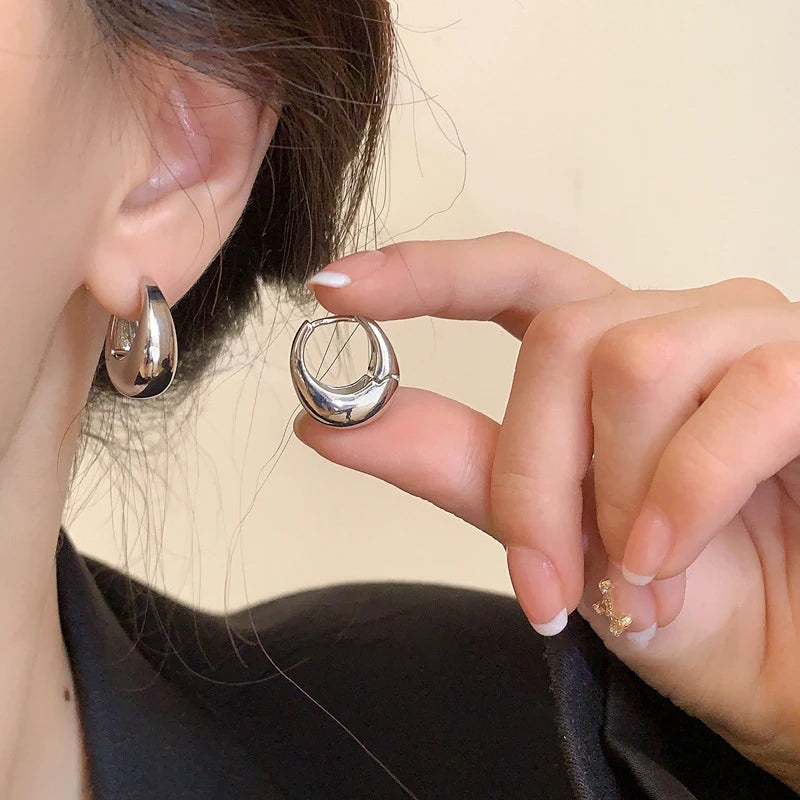 Punk Oval Hoop Earrings Metallic Geometric Ear Buckle Minimalist Style U-shaped Ear Buckle Daily Life Earring Accessories