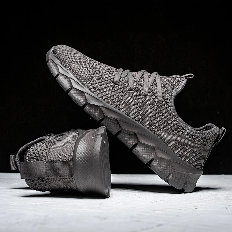 Men's shoes Four Seasons new plus size Flying weaving Lightweight Breathable Casual Sports Shoes Soft Sole Outdoor Running Shoes