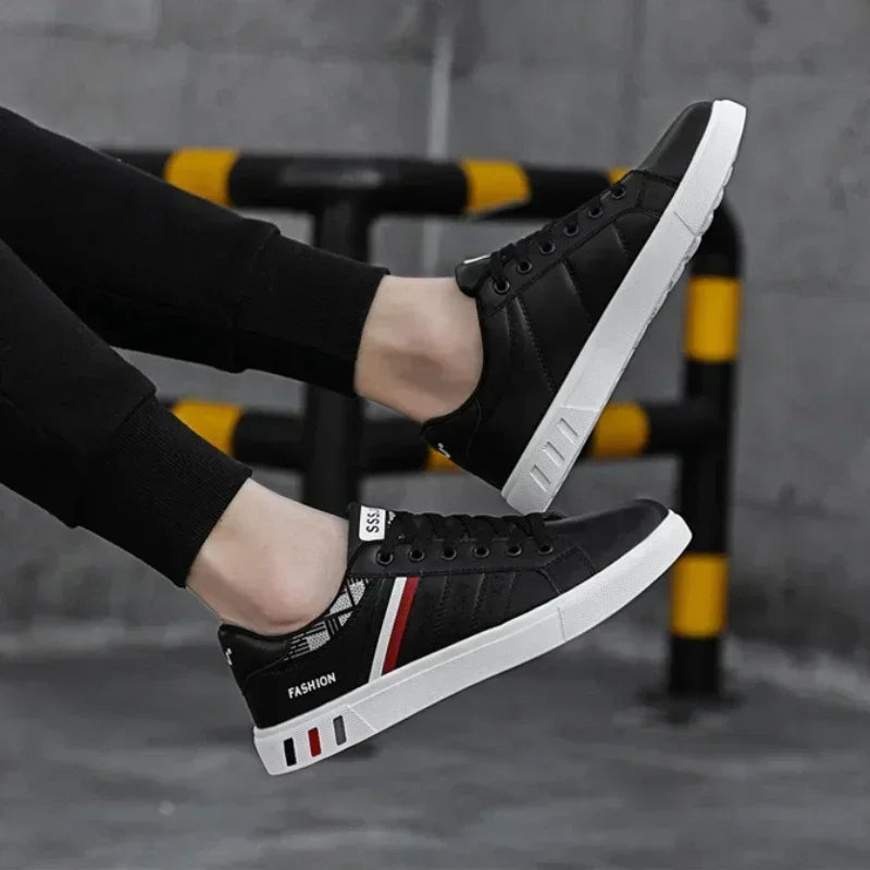 Men Casual Sports Shoes Anti Slip Wear-Resistant Breathable Cushioning Color Blocking Design Versatile Casual Sports Shoes